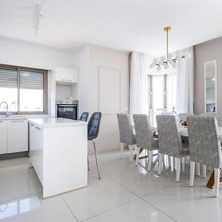 Luxury Three-Bedroom/Terrace Over Old City View Baitulmaqdis Luaran gambar