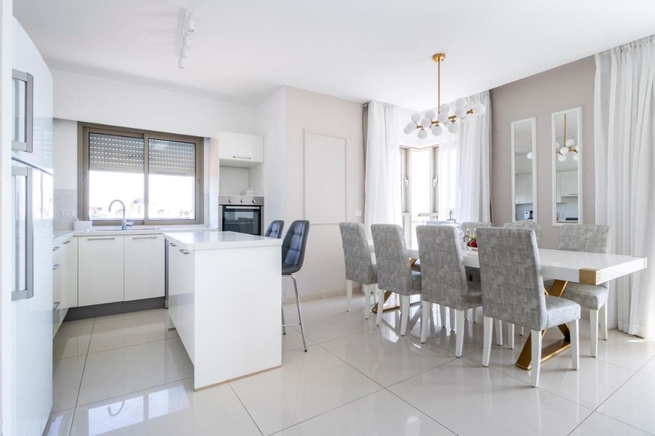 Luxury Three-Bedroom/Terrace Over Old City View Baitulmaqdis Luaran gambar
