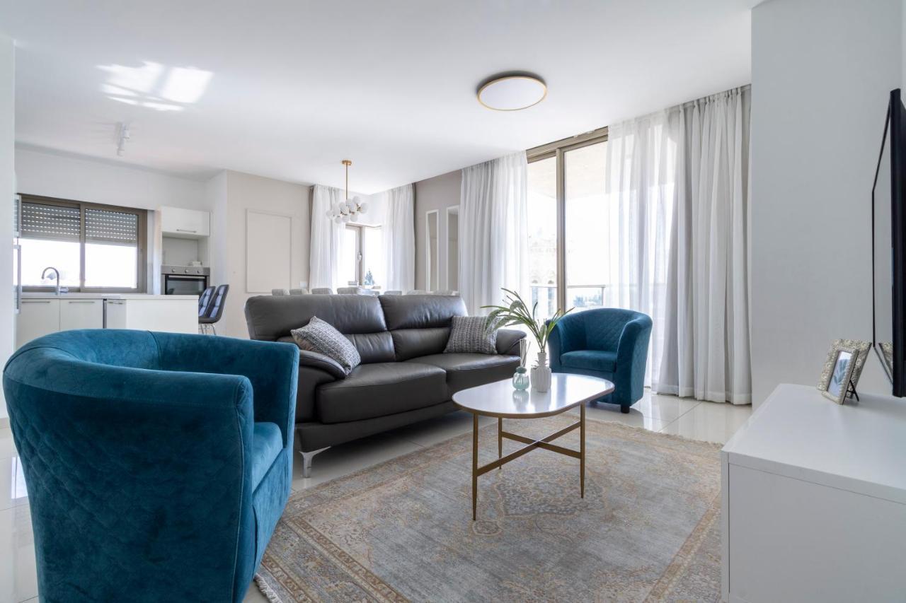 Luxury Three-Bedroom/Terrace Over Old City View Baitulmaqdis Luaran gambar