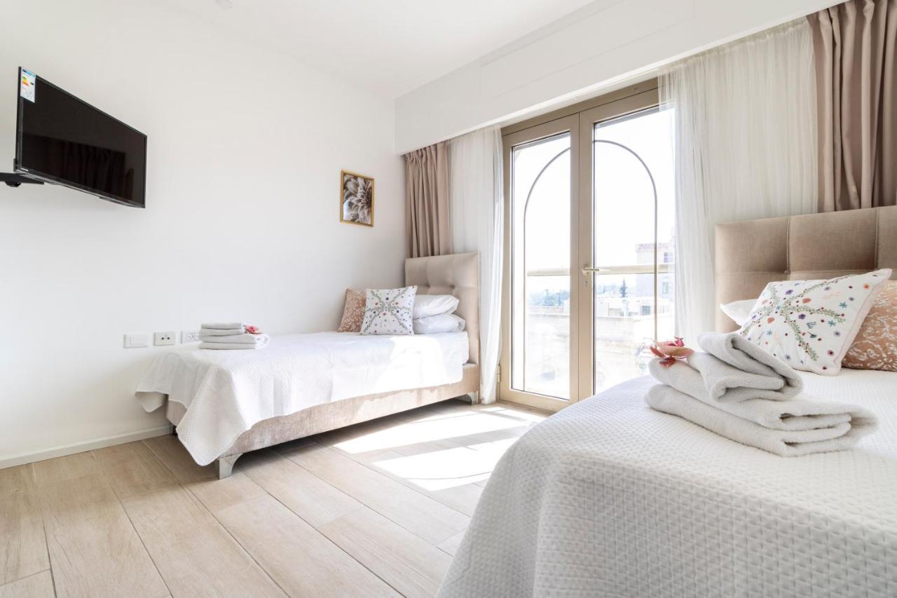 Luxury Three-Bedroom/Terrace Over Old City View Baitulmaqdis Luaran gambar